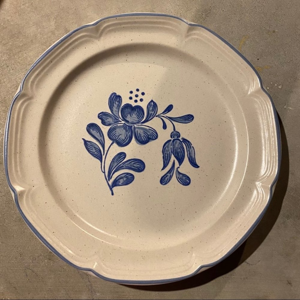 Small plate Tarrytown by International China Co.